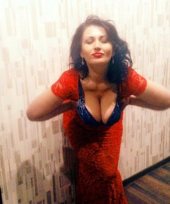 Я креативная, нежная и опытная индивидуалка из Москвы. Моя улыбка и чарующий взгляд сразу покорят тебя. Я знаю, как доставить тебе настоящее удовольствие и открыть новые грани наслаждения. Мои услуги включают все, о чем ты только мог мечтать. Я готова осуществить все твои фантазии и желания. Возможности, которые я предлагаю, безграничны. Обрати внимание на мои отзывы, о них говорит само все. Одной встречи со мной будет недостаточно, я гарантирую, что захочешь вернуться ко мне снова и снова. Для удобства предоставляю фото, чтобы ты смог убедиться в моей красоте и аппетитности. Живу в Москве, и это станет нашим секретом. Только ты и я, наши эмоции и страсть. Отправь мне сообщение прямо сейчас и ты не пожалеешь. 🌟💋😏 Наташа